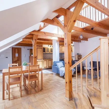 With 3 Bedrooms In Old Town By Urban Rent Apartment *