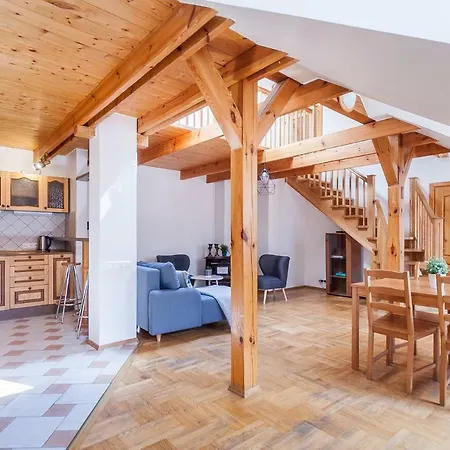 With 3 Bedrooms In Old Town By Urban Rent Butas *